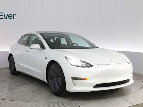 Used 2020 Tesla Model 3 Standard Range image 13