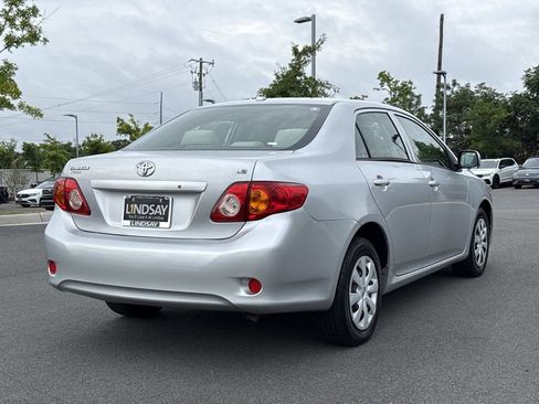 Used 2010 Toyota Corolla FWD image 3