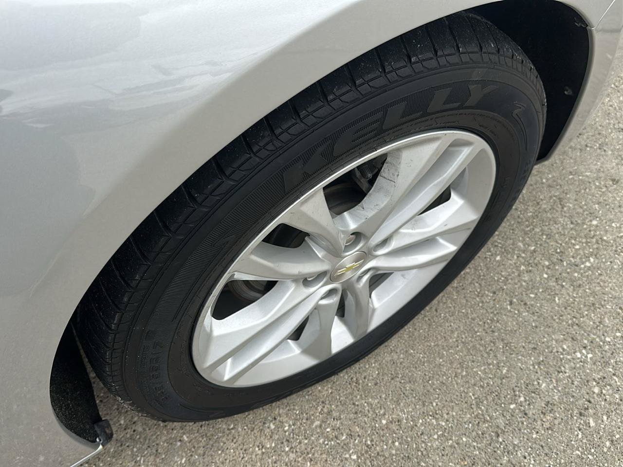 Used 2018 Chevrolet Malibu LT FWD image 21