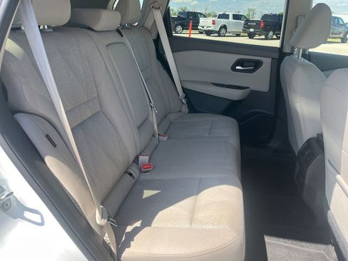 Used 2025 Nissan Rogue SV FWD image 14