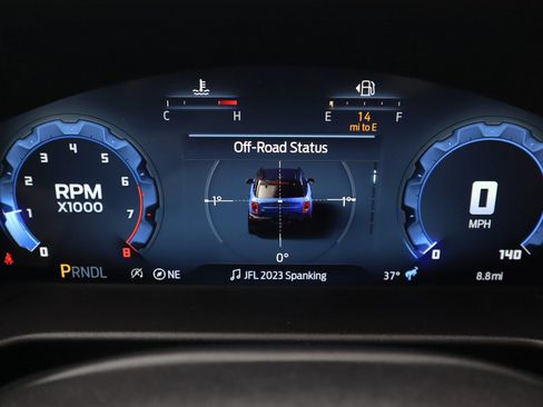 New 2025 Ford Bronco Sport Outer Banks w/ Outer Banks Tech Package+ AWD/4WD image 4