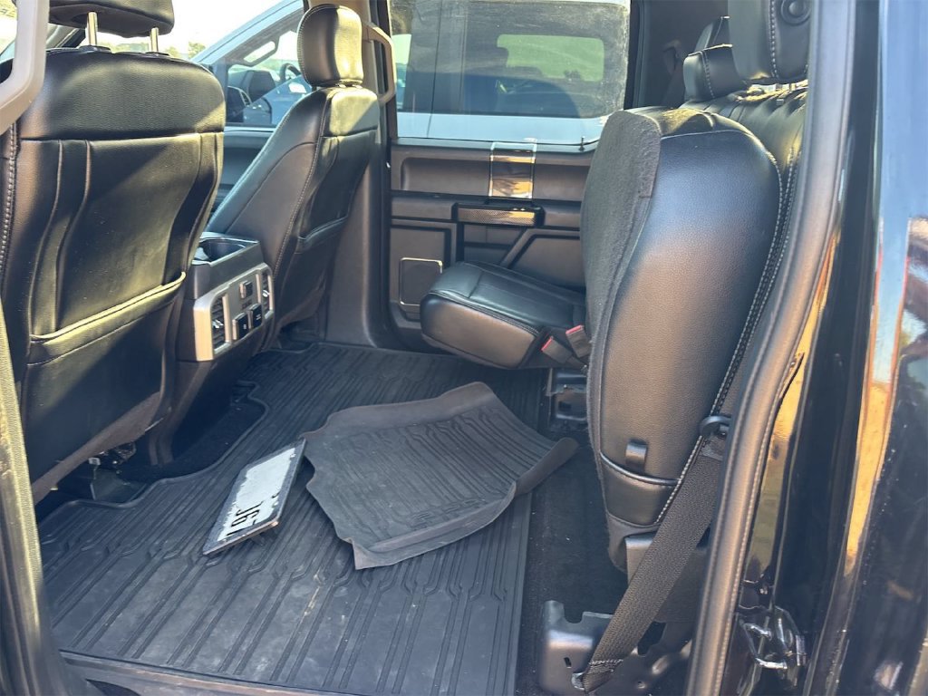 Used 2019 Ford F150 Lariat w/ Equipment Group 502A Luxury AWD/4WD image 10