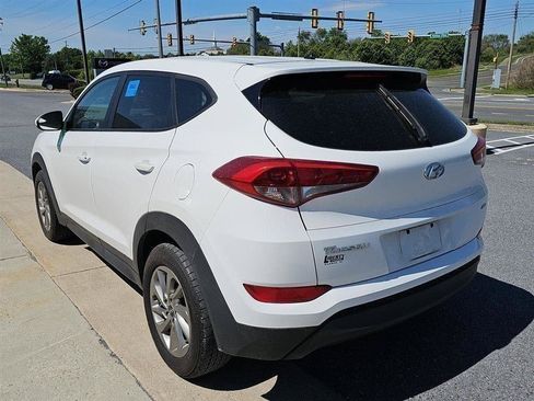 Used 2018 Hyundai Tucson SE AWD/4WD image 4