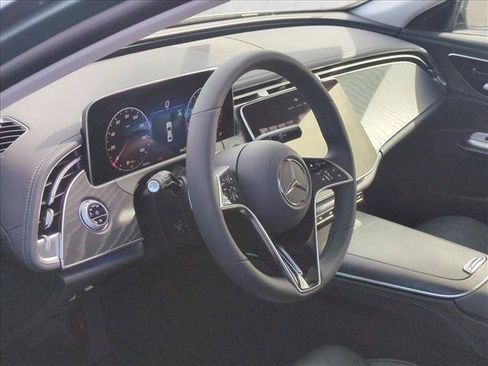 New 2025 Mercedes-Benz E 450 4MATIC Sedan image 3