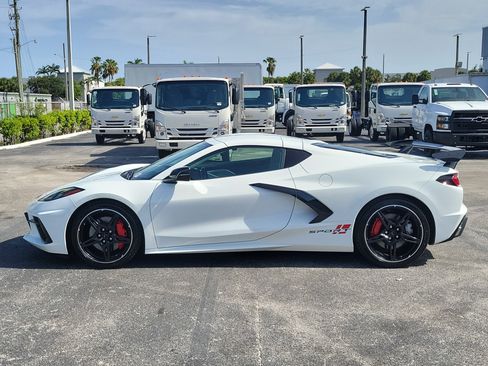 Used 2020 Chevrolet Corvette Stingray Premium Cpe w/ 3LT Preferred Equipment Group RWD image 6
