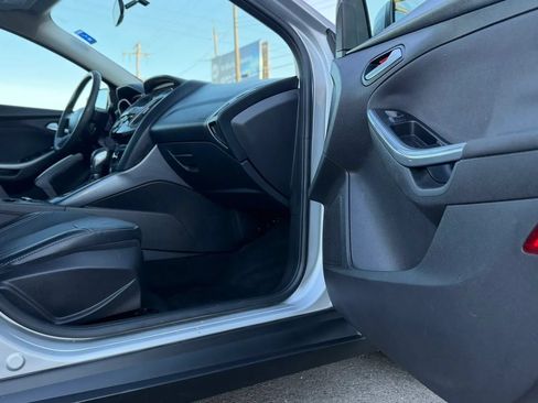 Used 2013 Ford Focus Titanium w/ Titanium Handling Pkg FWD image 12