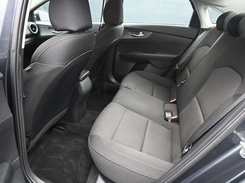 Used 2020 Kia Forte Sedan FWD image 14