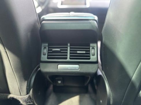 Used 2020 Land Rover Range Rover Evoque S image 22