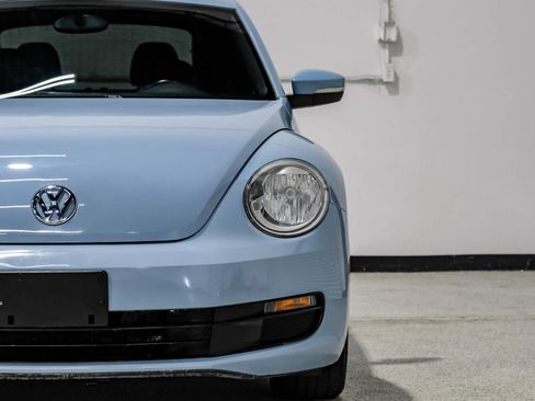 Used 2014 Volkswagen Beetle 2.5 FWD image 43