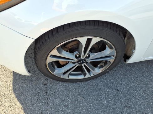 Used 2016 Kia Forte EX w/ EX Premium Package image 6