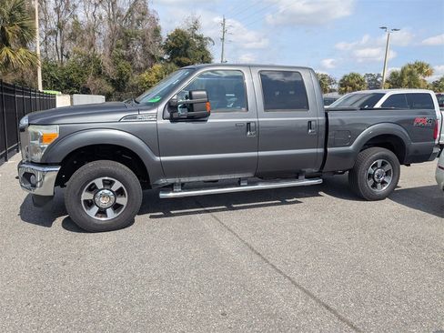 Used 2015 Ford F250 Lariat w/ Lariat Interior Package image 7