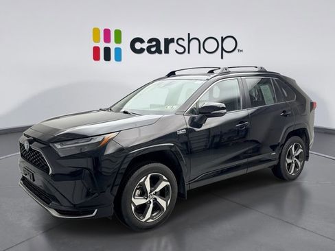 Used 2022 Toyota RAV4 SE w/ Weather & Moonroof Package image 1