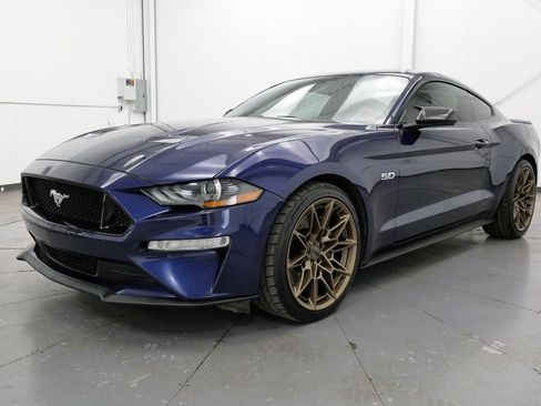 Used 2020 Ford Mustang GT w/ Equipment Group 301A RWD image 3