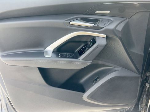 Certified 2025 Audi Q5 Premium Plus w/ Premium Plus image 13