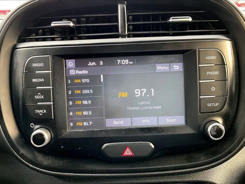Used 2020 Kia Soul LX FWD image 31