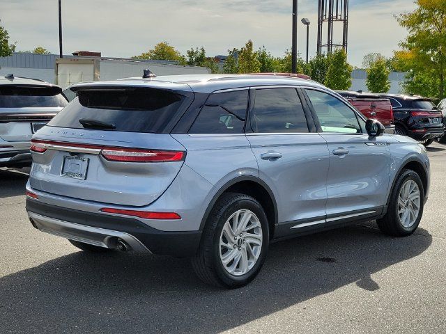 Used 2022 Lincoln Corsair FWD image 4