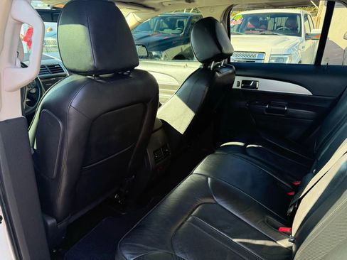 Used 2013 Lincoln MKX AWD image 11