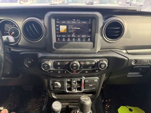 Used 2021 Jeep Wrangler Unlimited Sport image 31