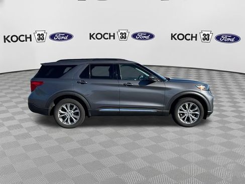 Used 2021 Ford Explorer XLT w/ Equipment Group 202A AWD/4WD image 9
