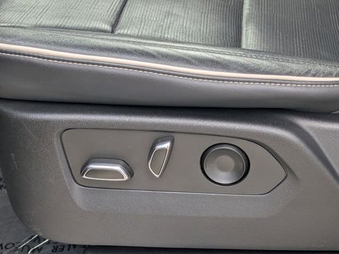 Used 2022 Cadillac Escalade Sport image 7