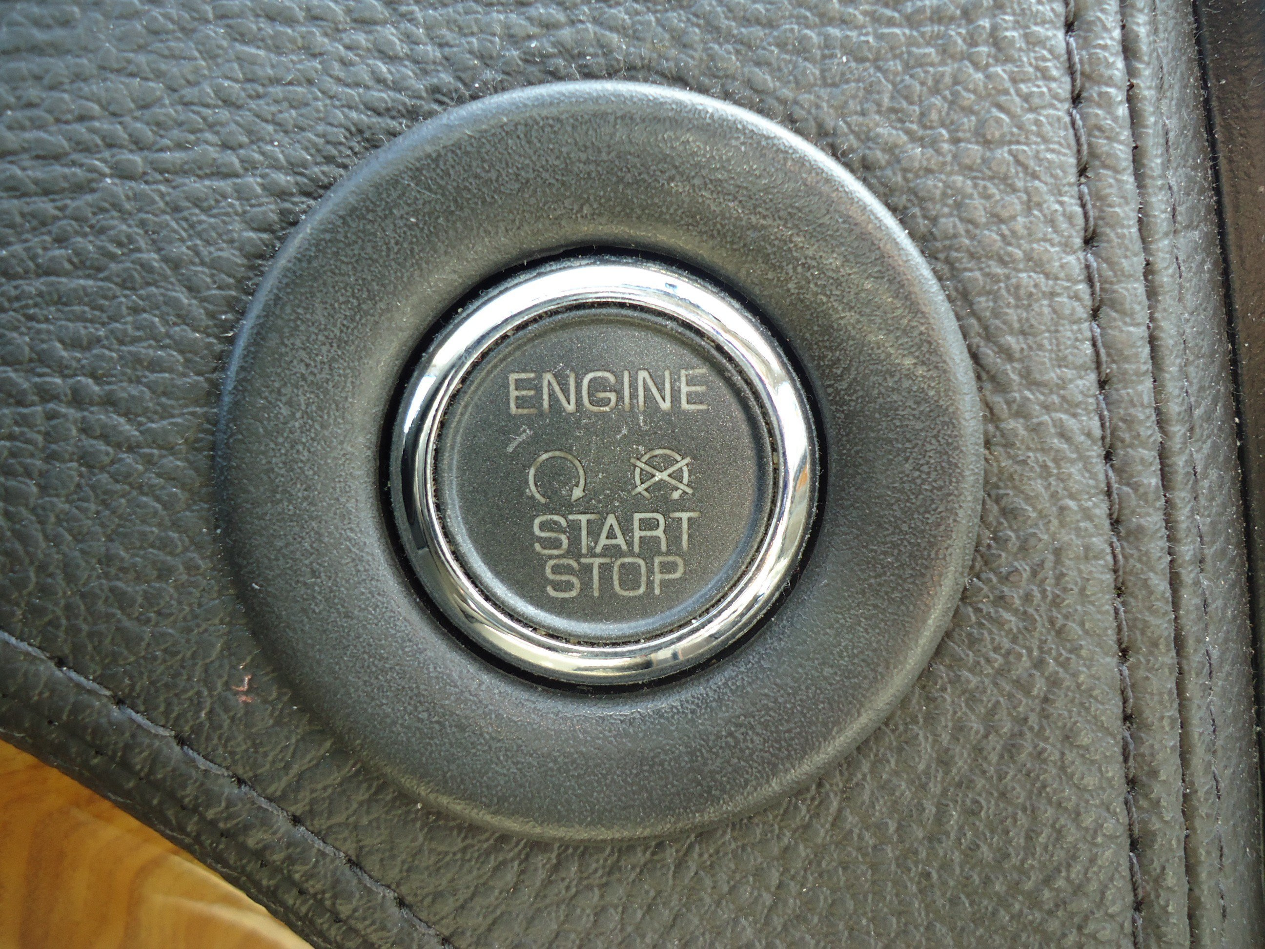 Used 2015 Lincoln MKX AWD w/ Equipment Group 102A image 21