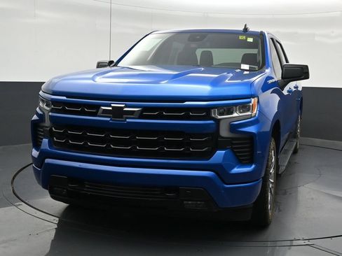 Used 2024 Chevrolet Silverado 1500 RST RWD image 9