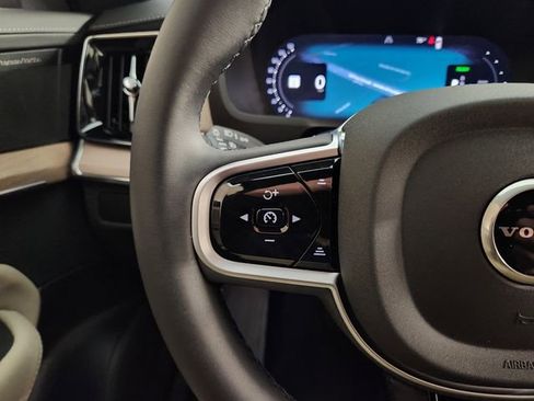 New 2026 Volvo XC90 T8 Ultra w/ Protection Package Premier AWD/4WD image 28