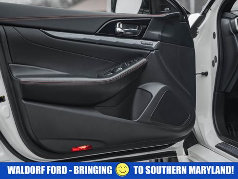 Used 2023 Nissan Maxima SR w/ Sport Mat Group image 40
