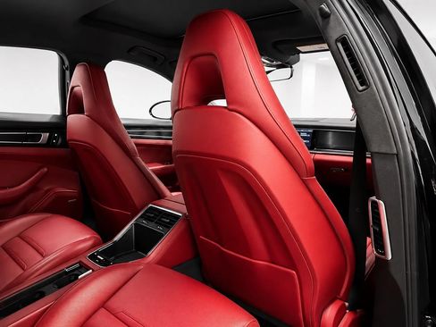 Used 2020 Porsche Panamera GTS w/ Premium Package Plus AWD/4WD image 22