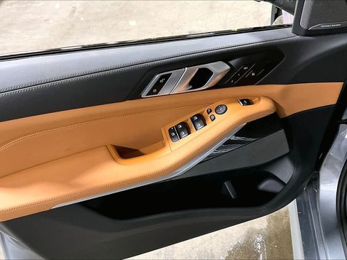 Used 2025 BMW X5 M60i image 35