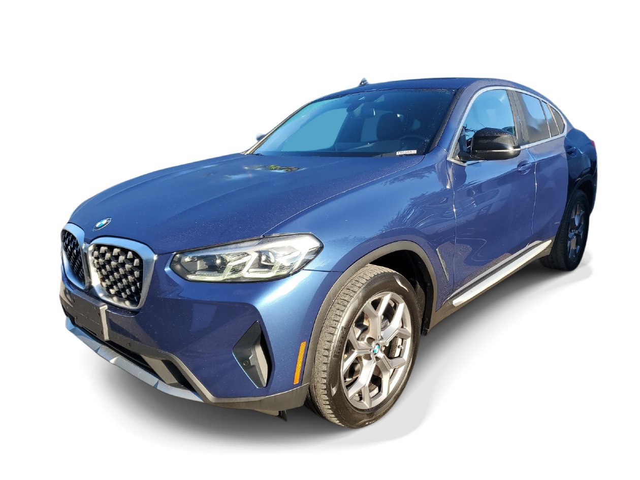 Used 2022 BMW X4 xDrive30i w/ Convenience Package AWD/4WD image 2