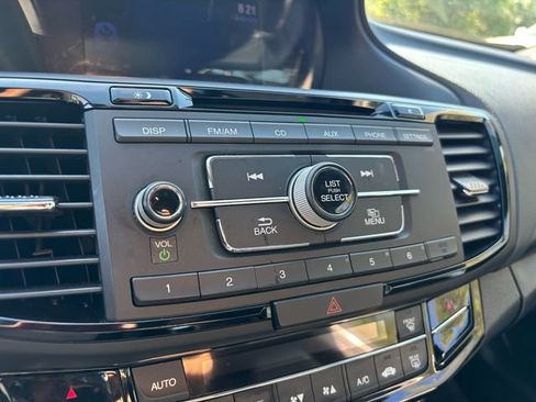 Used 2017 Honda Accord Sport Special Edition image 27