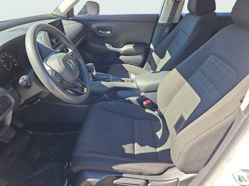 Certified 2025 Honda HR-V LX image 26