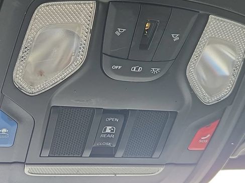 Used 2020 RAM 1500 Big Horn AWD/4WD image 23