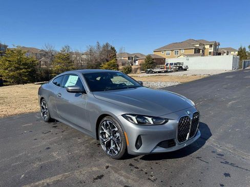 Used 2025 BMW 430i Coupe w/ Convenience Package RWD image 8