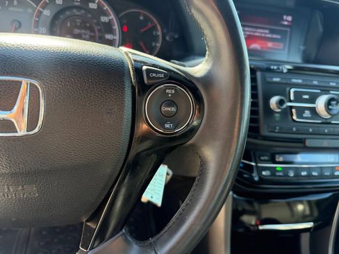 Used 2017 Honda Accord Sport image 20