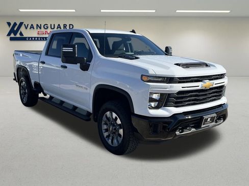 Used 2025 Chevrolet Silverado 2500 Custom w/ Custom Convenience Package image 8