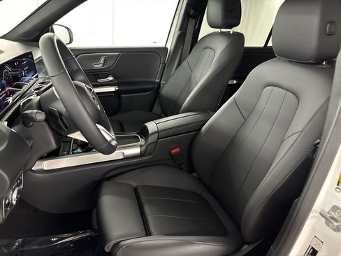 Certified 2026 Mercedes-Benz GLB 250 image 5