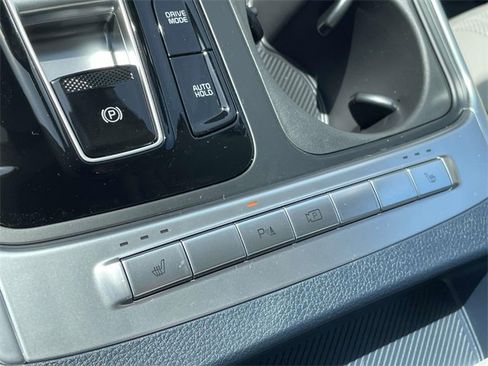 New 2026 Kia Carnival EX image 37