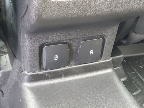 Used 2025 Lincoln Corsair AWD w/ Equipment Group 101A image 17