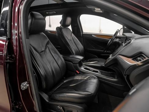 Used 2019 Lincoln MKC Select w/ Select Plus Package FWD image 43