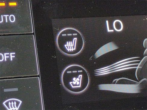 Certified 2025 Genesis G70 2.5T w/ Sport Prestige Package image 22