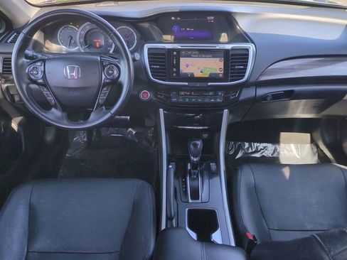 Used 2017 Honda Accord Touring image 36