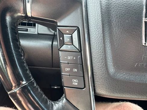 Used 2017 Lincoln Navigator Select AWD/4WD image 27