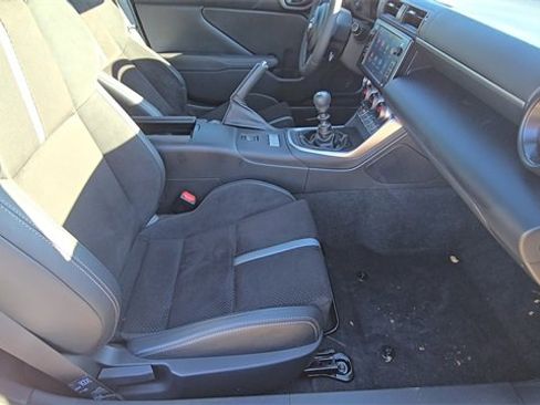 Used 2024 Toyota GR86 Premium image 25