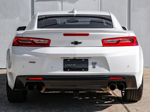 Used 2016 Chevrolet Camaro LT image 14