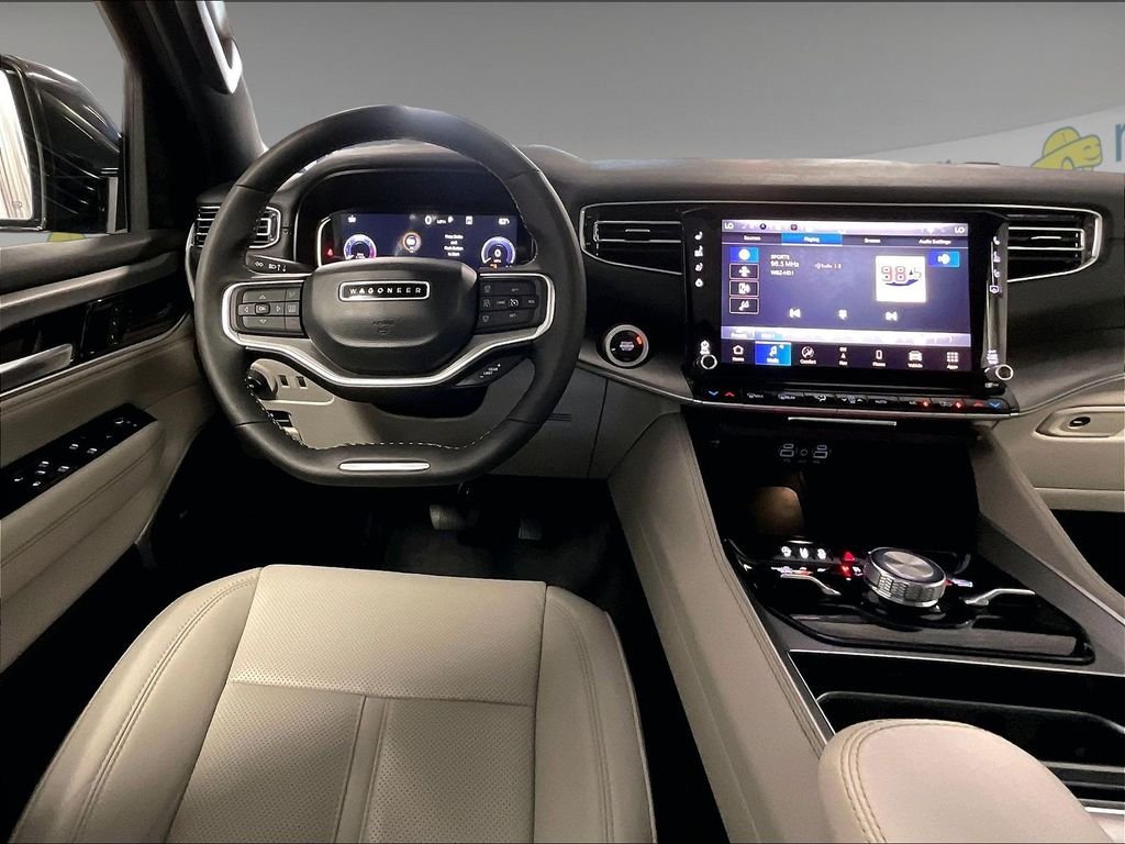 Used 2025 Jeep Wagoneer Series III w/ Premium Group I AWD/4WD image 18