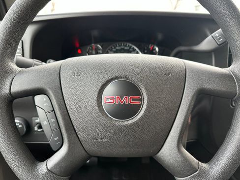 New 2025 GMC Savana 2500 w/ Driver Convenience Package RWD image 21