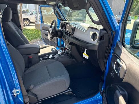 New 2025 Jeep Wrangler Sport S image 28