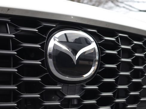 Certified 2025 MAZDA CX-90 Plug-In Hybrid w/Premium Sport image 34